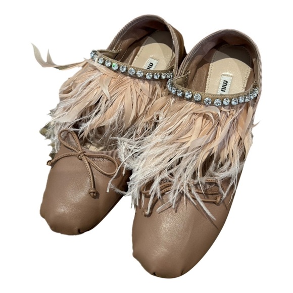 Miu Miu Tan Feather Embellished Flats - Picture 3 of 3